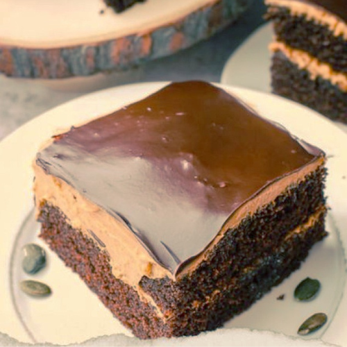 Pumpkin & Dark Chocolate Beauty Cake