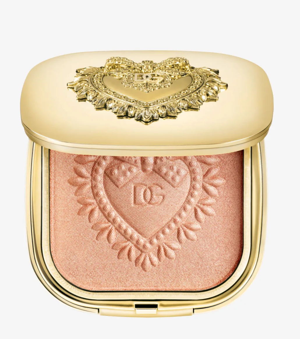 Drugstore vs. High-End Makeup: Which One is Right for You?